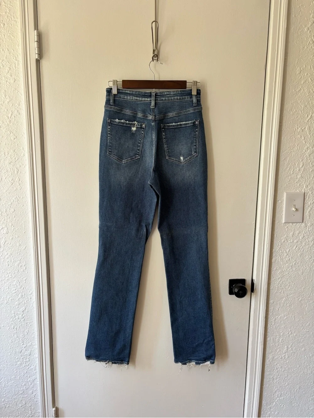 Flying Monkey medium blue